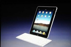 Apple iPad (leaning)